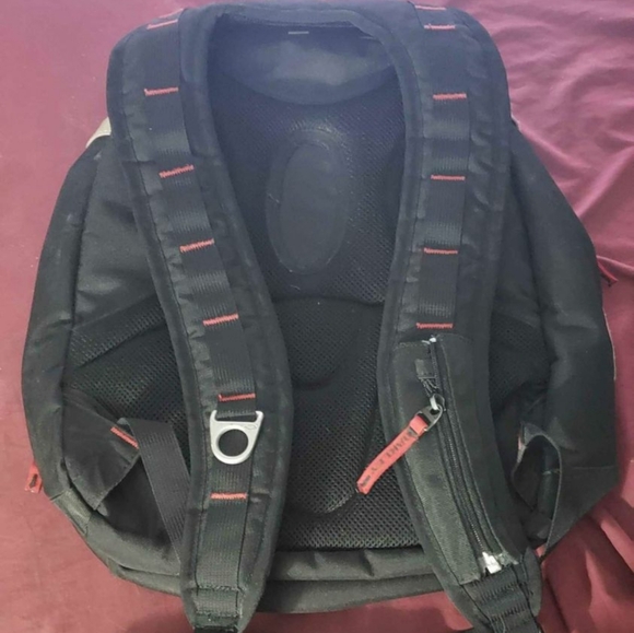 Very Rare Vintage 00S Y2K Oakley Archive Technical Backpack - Picture 7 of 8